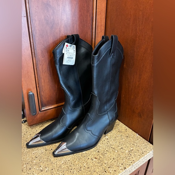 NWT ZARA Black Faux Leather Cowboy Calf Boots Metal Toe Cap - Picture 2 of 9